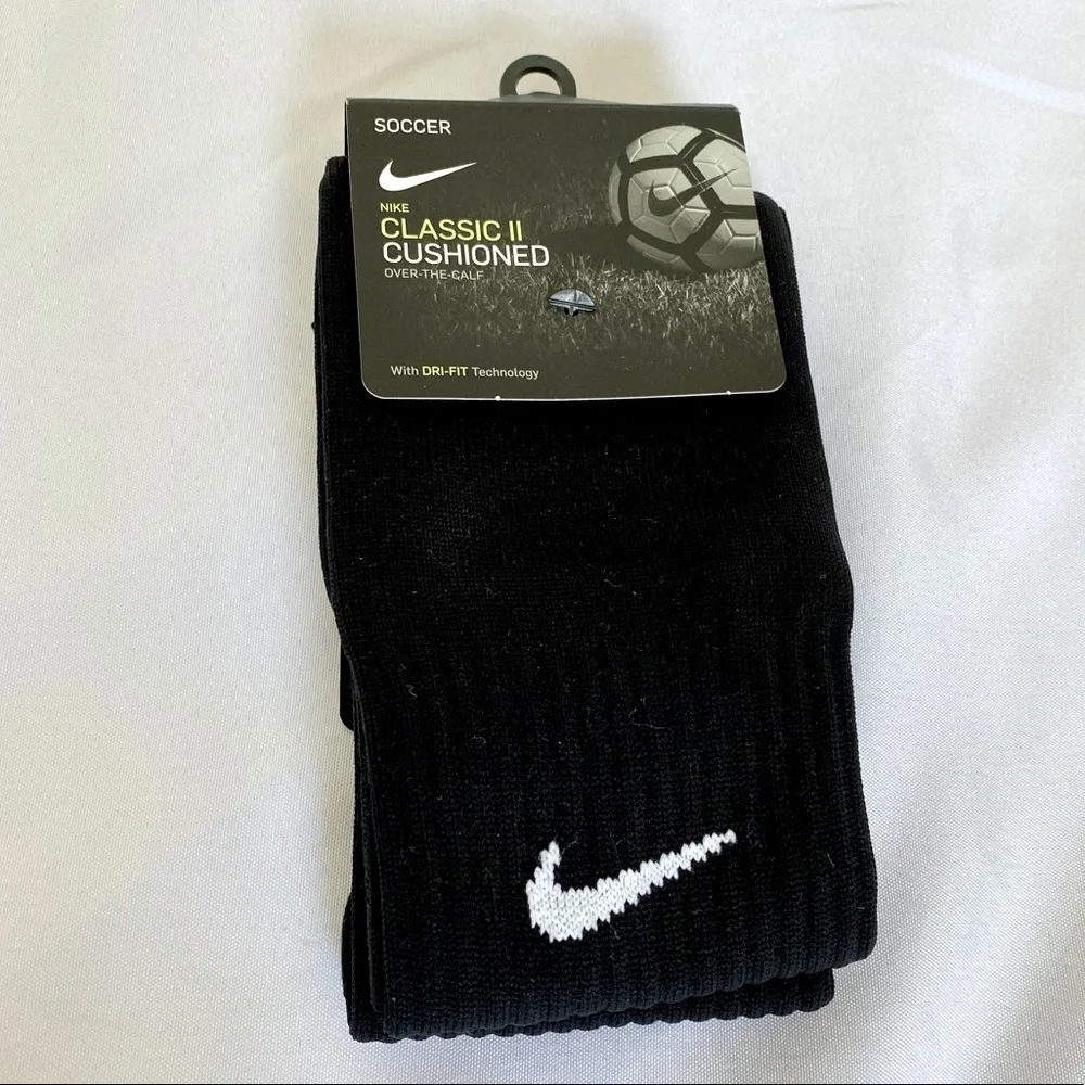 NWT Black NIKE Black Soccer Socks Size 4-6 Women & Size 3Y-5Y Youth Classic
